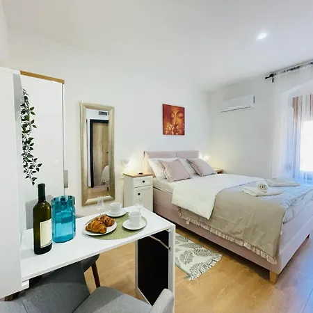 Apartment Astraluxe *