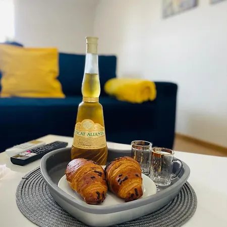 Astraluxe Apartment *