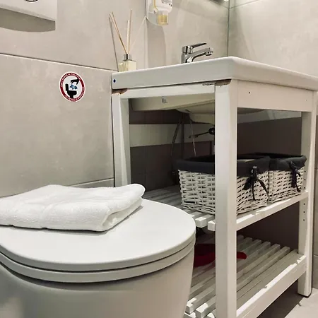 Astraluxe Apartment *