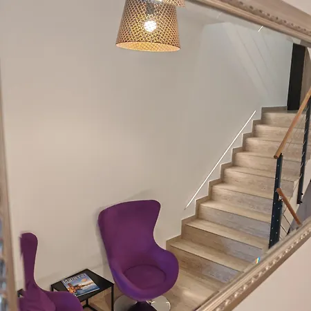 Astraluxe Apartman *